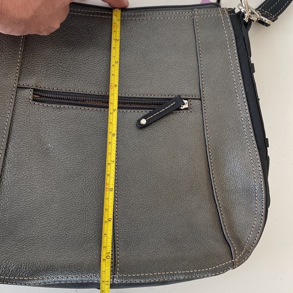 NWT Tignanello Leather Crossbody Pewter Shoulder Bag - Picture 15 of 16